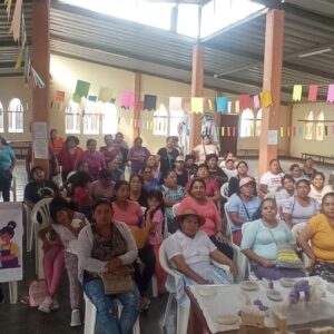 Explorando nuevas habilidades junto a las Mujeres de las Ollas Comunes